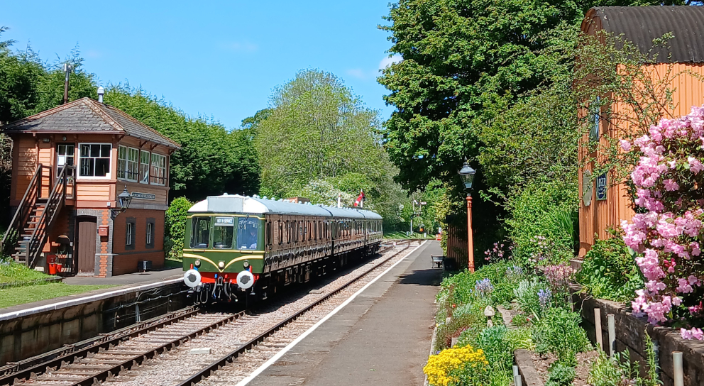 DMU at Crowcombe Heathfield Station